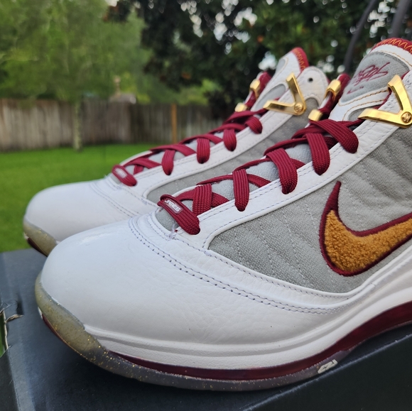 ITEM FOR SALE: Size 8.5 - Nike LeBron 7 MVP 2020  CONDITION: DEAD STOCK- Brand - Picture 3 of 15